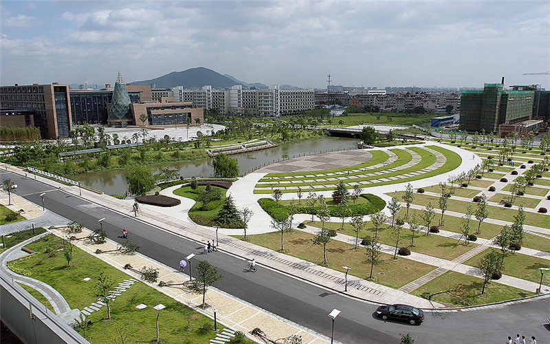 2023年山东考生多少分可以上浙大城市学院旅游管理专业？