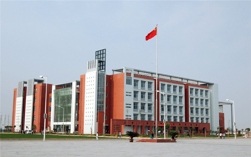河北物理类考生排多少名可以上郑州航空工业管理学院材料类专业?