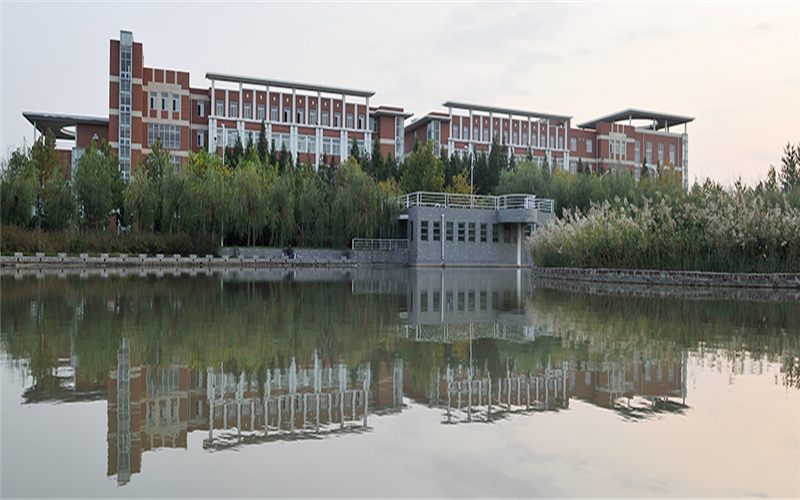 2023年郑州师范学院在河南招生专业有哪些？学费是多少？