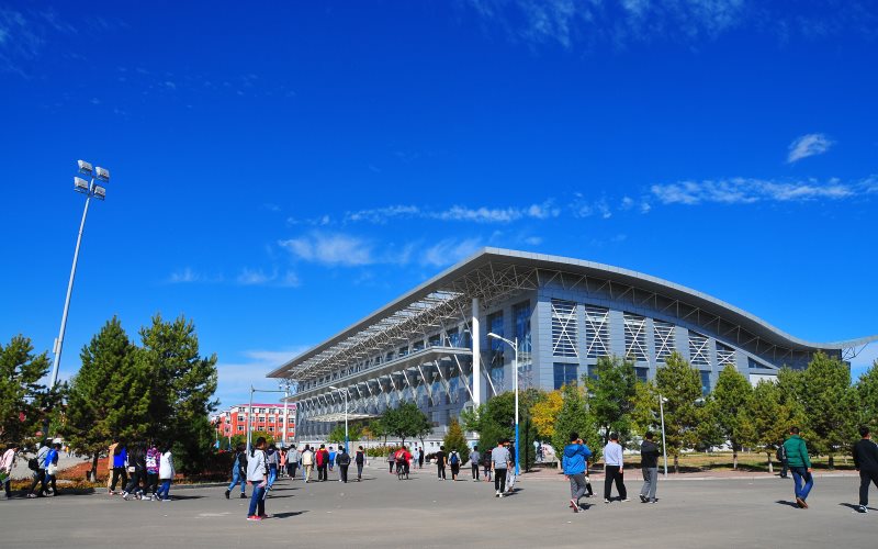 内蒙古师范大学测绘工程（师范类）专业在内蒙古招生录取分数(蒙授理科)：365分