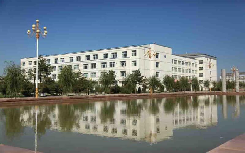乌兰察布医学高等专科学校2022甘肃理科招生专业及招生人数汇总