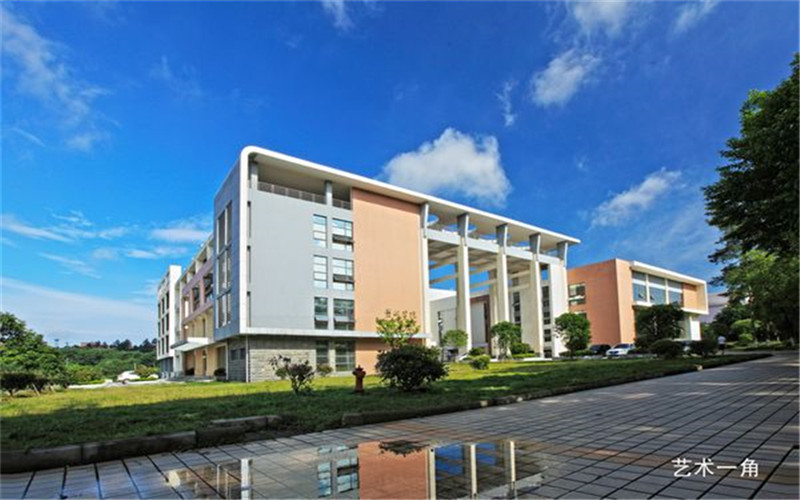 华东交通大学会计学专业在浙江招生录取分数(综合)：607分