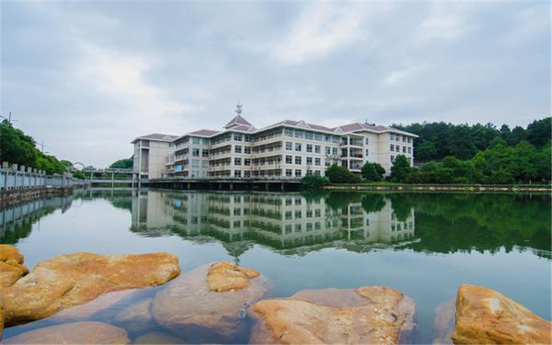 2023年湖南大众传媒职业技术学院在安徽录取批次及录取分数参考