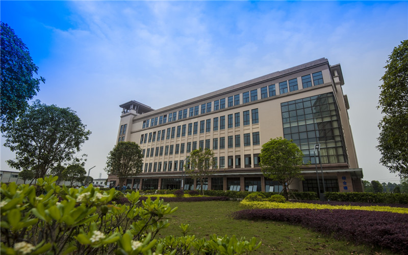 【2022高考参考】重庆护理职业学院2021年重庆最低录取分数及位次