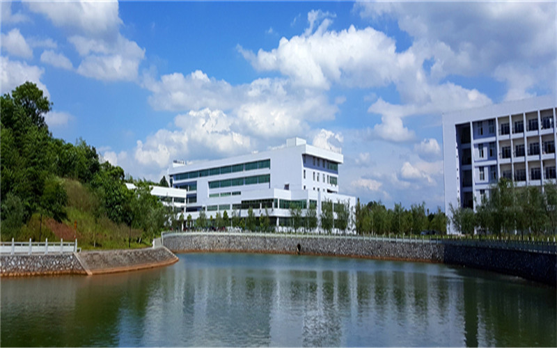 2023年江西工业工程职业技术学院在广东录取批次及录取分数参考