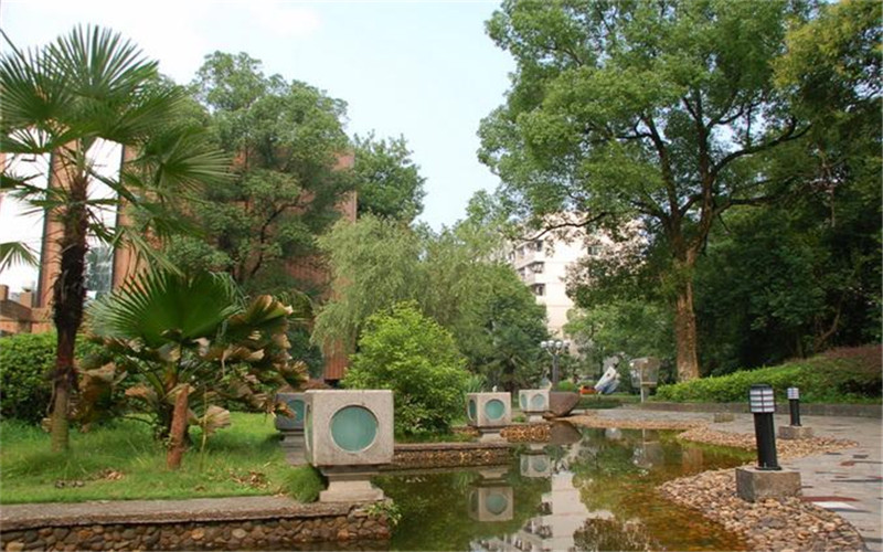 2023年景德镇陶瓷大学科技艺术学院在广东录取批次及录取分数参考