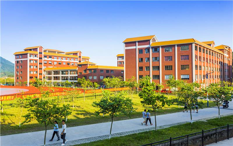 河北物理类考生排多少名可以上广州珠江职业技术学院护理专业?