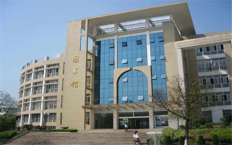 【2022高考】江西枫林涉外经贸职业学院在贵州各专业录取分数线及选科要求