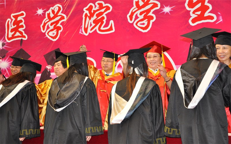 2023年包头医学院在湖南录取批次及录取分数参考