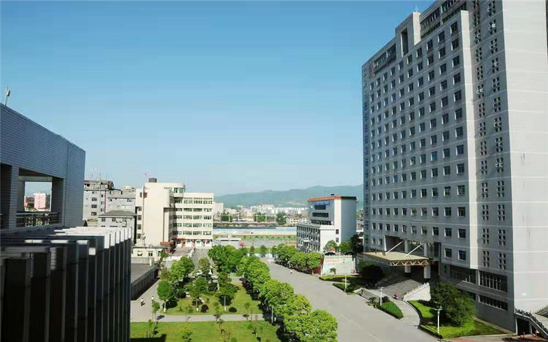 2023年湖南医药学院在江西招生专业有哪些？学费是多少？