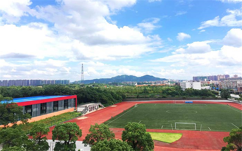 2023年湘潭理工学院在湖北招生专业有哪些？学费是多少？