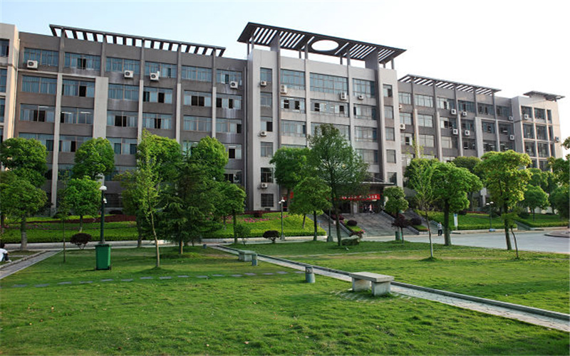 2023年湖南工商大学在内蒙古录取批次及录取分数参考