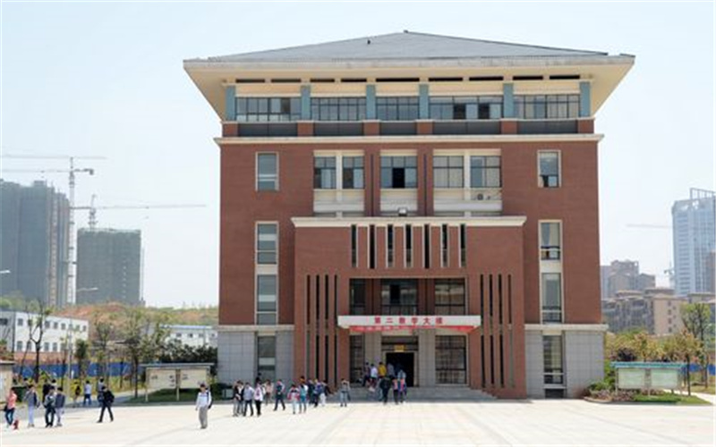 2023年湖南软件职业学院（本科）在四川录取批次及录取分数参考