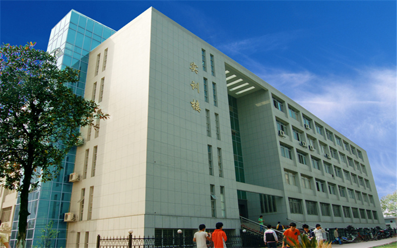 湖南汽车工程职业学院2021年在甘肃省招生专业及各专业招生计划人数