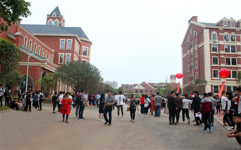2023年湖南电子科技职业学院在湖南招生专业及招生人数汇总(2024考生参考)
