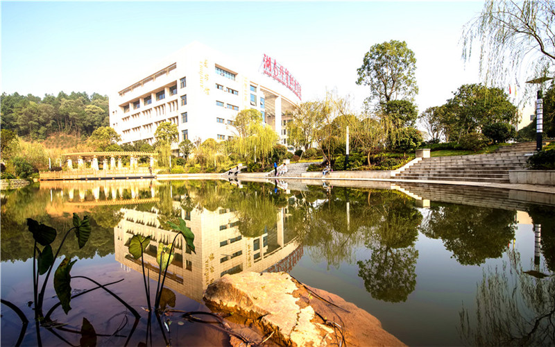 2023年湖南外贸职业学院在湖南录取批次及录取分数参考