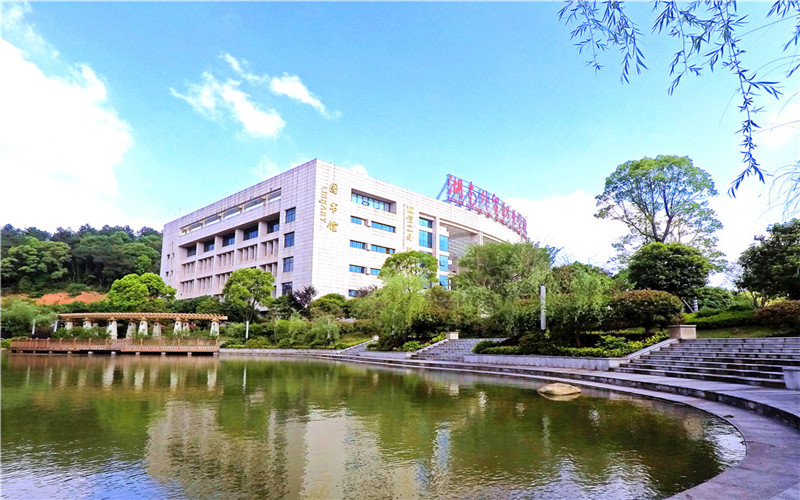 浙江综合考生排多少名可以上湖南外贸职业学院商务英语专业?