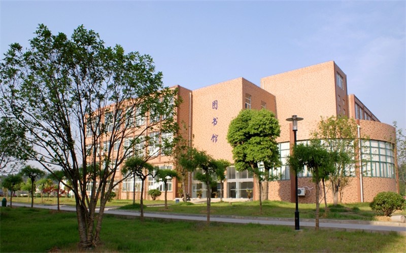 2024年河北高考物理类多少分能上马鞍山职业技术学院？【各专业分数参考汇总】