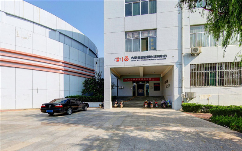山东服装职业学院软件技术专业在山东招生录取分数(综合)：330分