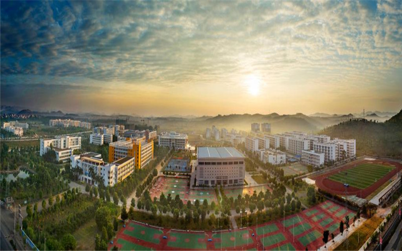 2023年广西民族师范学院各历史类专业在河北招生分数是多少？