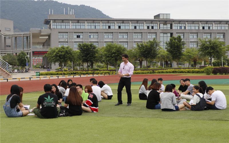 2022年福州墨尔本理工职业学院在云南招生专业及招生人数汇总（2023考生参考）