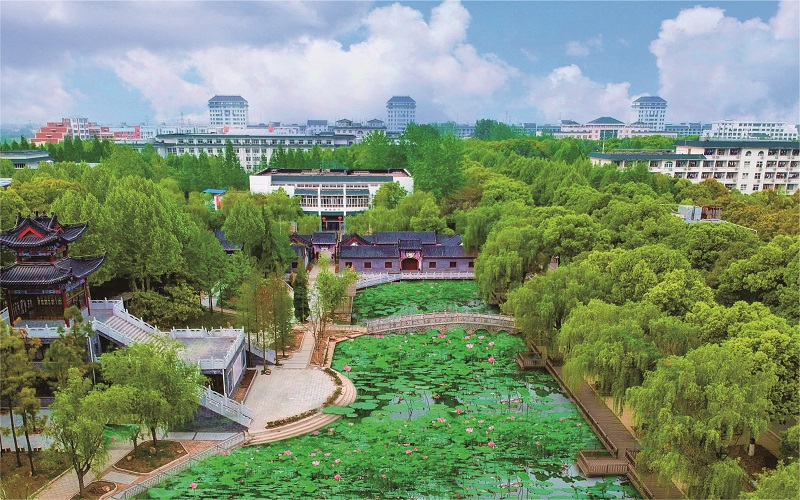 2023年武汉生物工程学院在重庆招生专业有哪些？学费是多少？