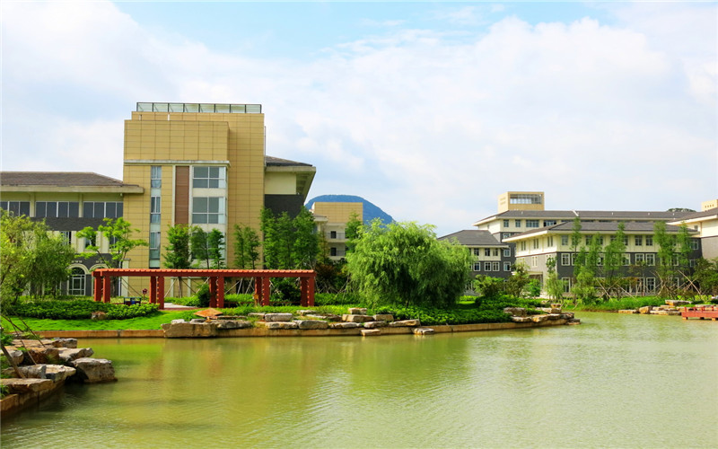 2023年桂林医学院在广西录取批次及录取分数参考