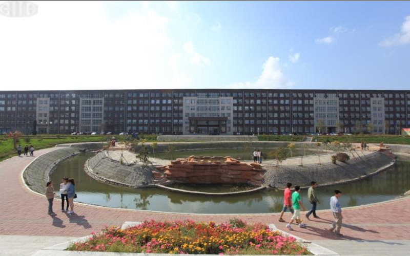 长春信息技术职业学院软件技术专业在辽宁招生录取分数(物理类)：376分