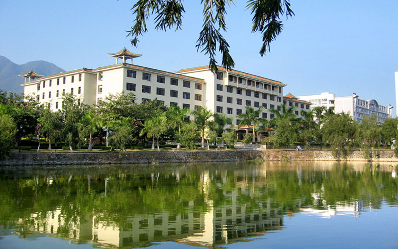 多少分可以上肇庆学院？肇庆学院2022年在湖南各招生专业录取分数汇总