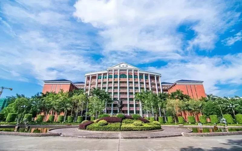 广州华立科技职业学院计算机应用技术专业在河北招生录取分数(物理类)：238分