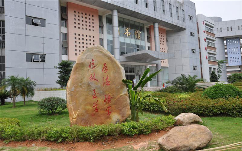 多少分可以上广州科技贸易职业学院？广州科技贸易职业学院2021年在四川各专业录取分数线