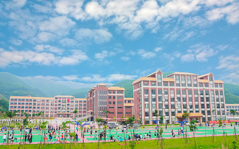 【2023高考参考】广州珠江职业技术学院2022年河北招生专业及招生计划一览表