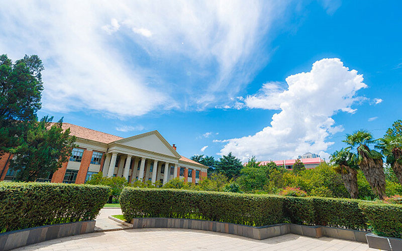 2024考生参考：2023云南大学英语专业在重庆招生录取分数及录取位次