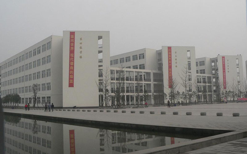 2023年四川商务职业学院在云南录取批次及录取分数参考