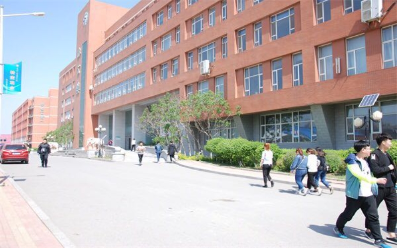 2023年内蒙古考生多少分可以上吉林工程职业学院建筑工程技术专业？