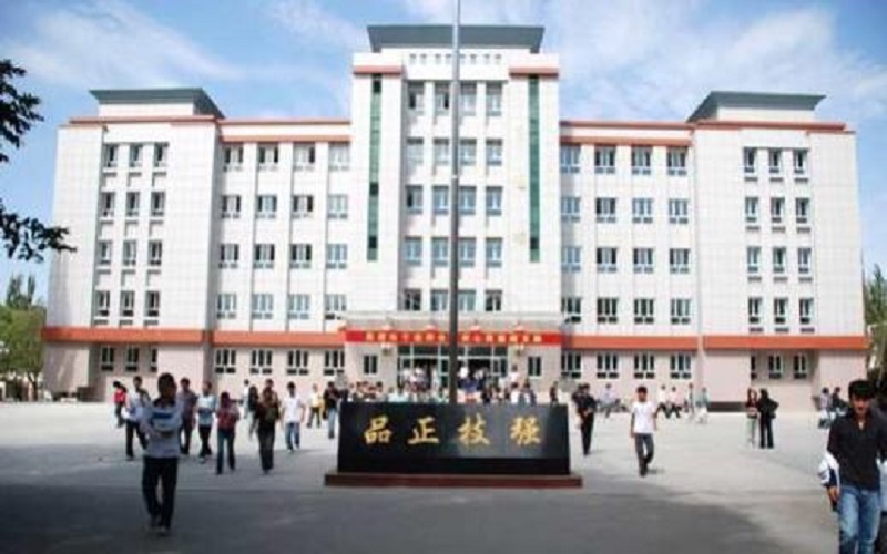 2023年伊犁职业技术学院在湖南录取批次及录取分数参考