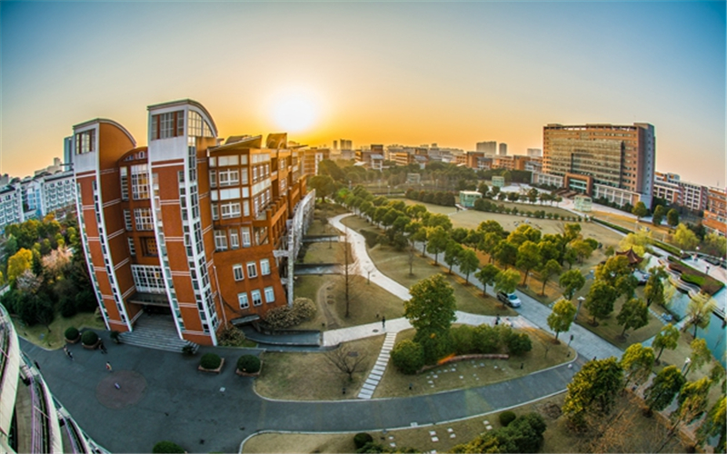 内蒙古理科考生排多少名可以上中国计量大学数据科学与大数据技术专业?