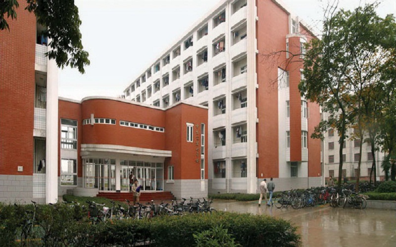 2023年内蒙古考生多少分可以上合肥工业大学机器人工程专业？