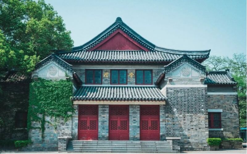 2023年重庆考生多少分可以上南京大学汉语言文学专业？