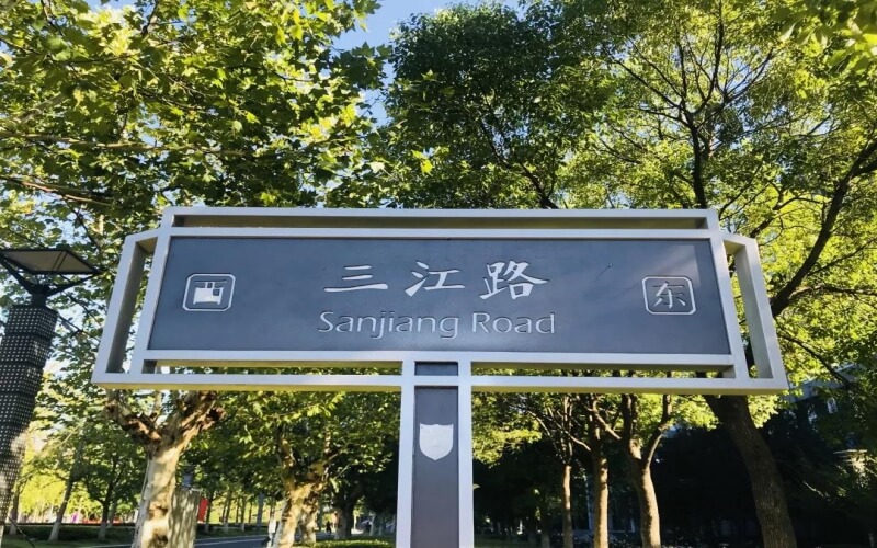 2023年内蒙古考生多少分可以上南京大学外国语言文学类专业？