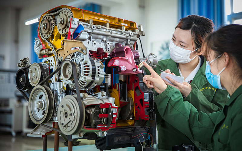2023年辽宁考生多少分可以上湖北汽车工业学院车辆工程专业？