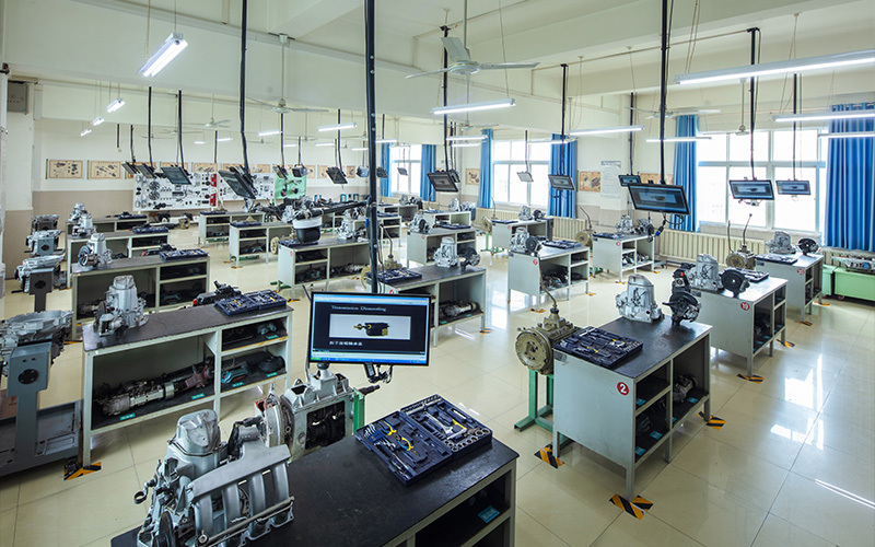 湖北汽车工业学院机械设计制造及其自动化专业在浙江招生录取分数(综合)：541分