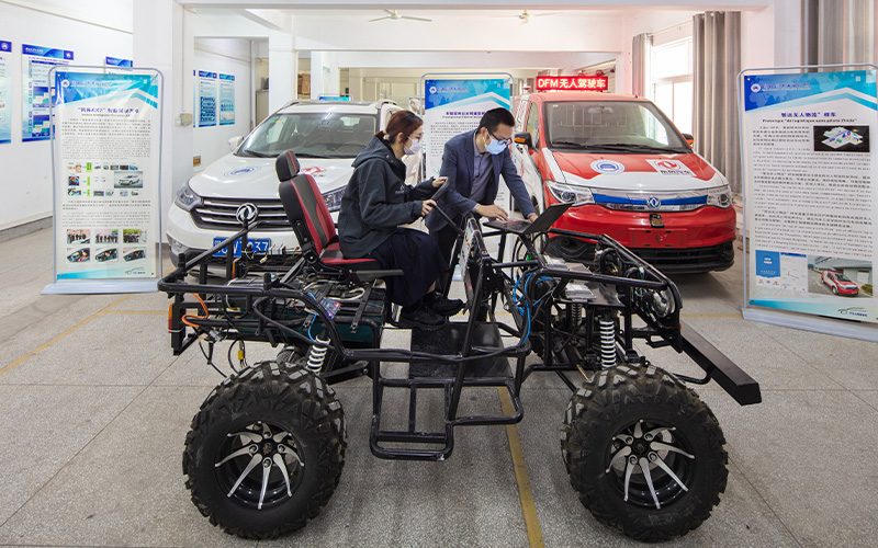 2023年湖北汽车工业学院在内蒙古招生专业有哪些？学费是多少？