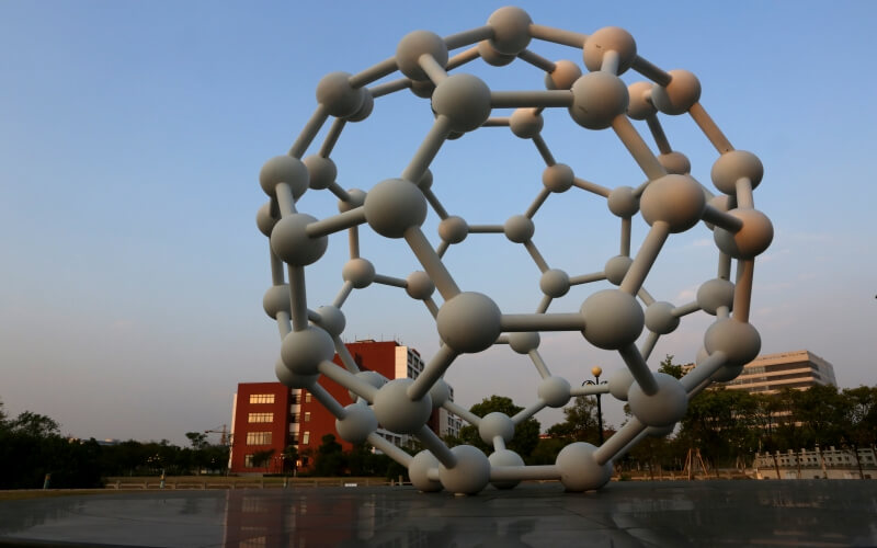 2023年内蒙古考生多少分可以上华东理工大学工科试验班（生物医药）专业？