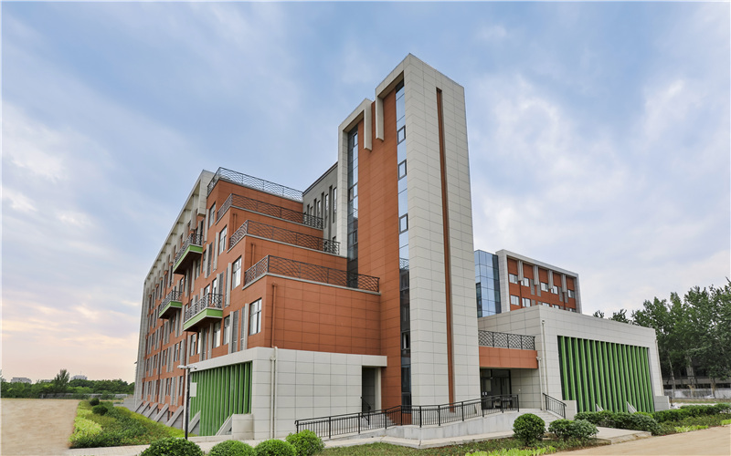 2023年西安科技大学高新学院各物理类专业在重庆招生分数是多少？