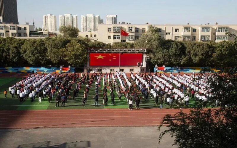 2023年新疆艺术学院在重庆招生专业有哪些？学费是多少？