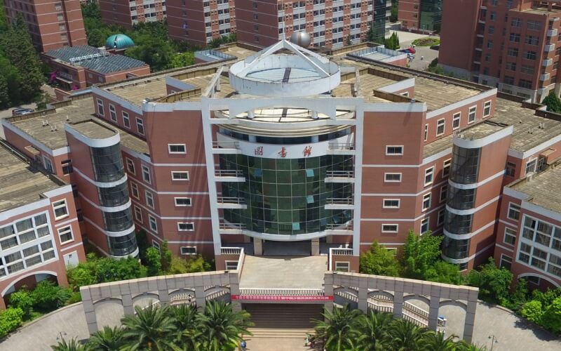 重庆历史类考生排多少名可以上云南财经大学金融学（中外合作办学）（三）专业?
