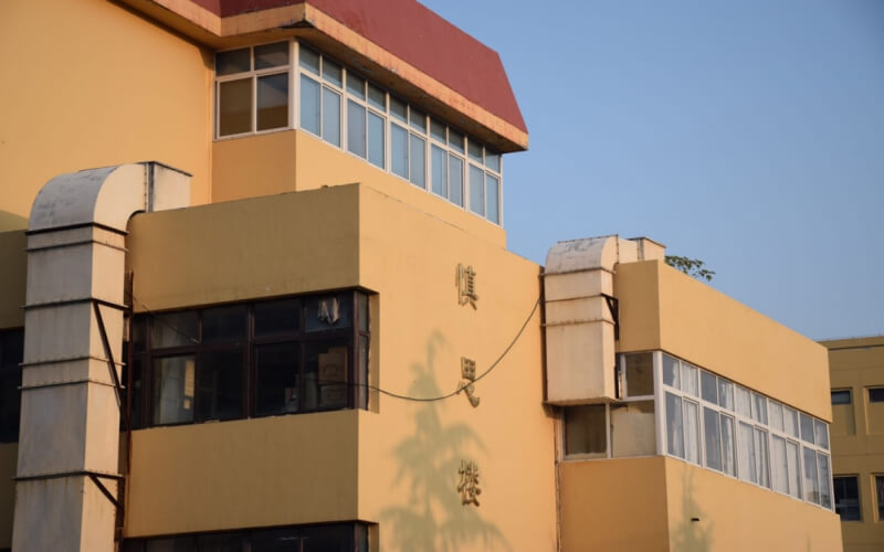 青岛大学经济学专业在重庆招生录取分数(物理类)：544分