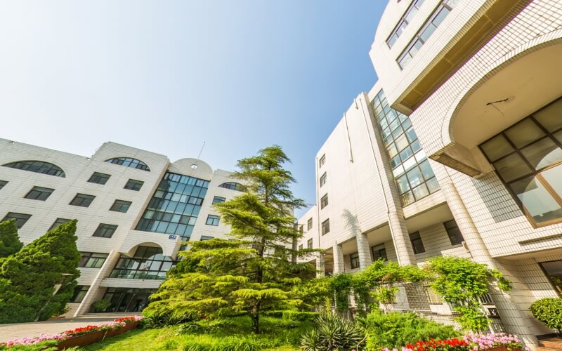 2023年北京城市学院在福建招生专业有哪些？学费是多少？