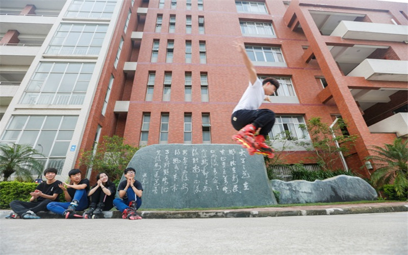 多少分可以上广东理工职业学院？广东理工职业学院2022年在广东各招生专业录取分数汇总